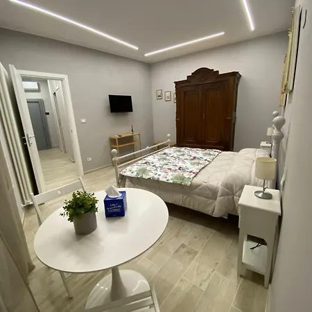 La Casa Nel Vicolo 3 Apartamento Casale Monferrato