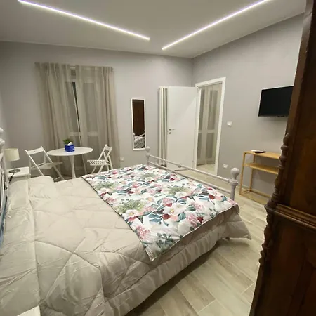 La Casa Nel Vicolo 3 * Casale Monferrato