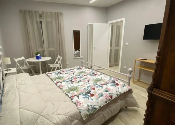 La Casa Nel Vicolo 3 * Casale Monferrato